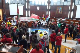 The Collective invites itself to the Plenary of the Regional Council