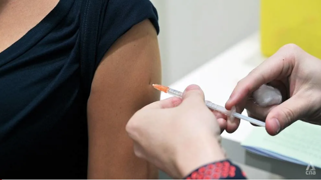 About 52,000 employees have not yet been vaccinated against Kovid-19: Ministry of Human Resources