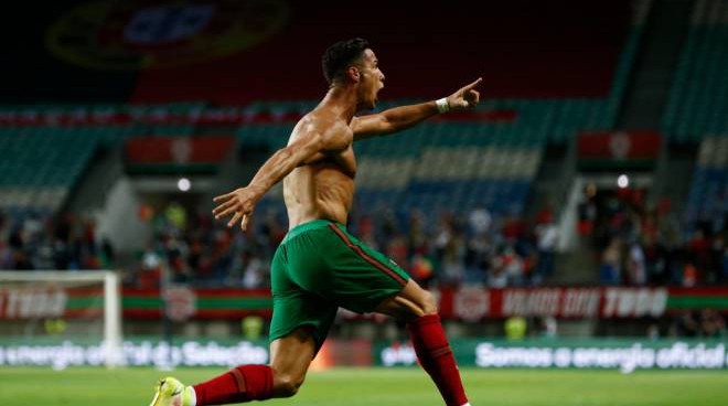 Cristiano Ronaldo: Double record for Ireland (Ansa)