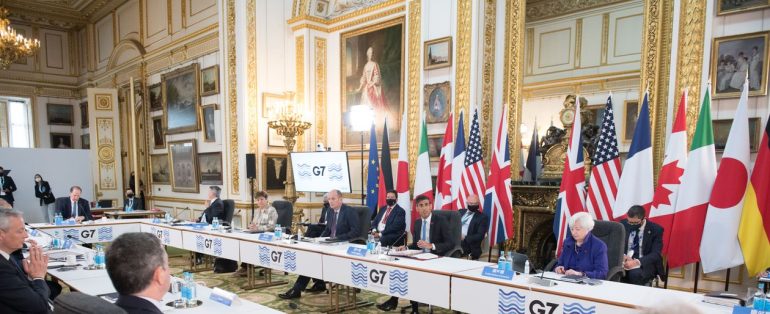 "Accord storico" is a globally ragged version of the G7.  Ma l'Irlanda frena