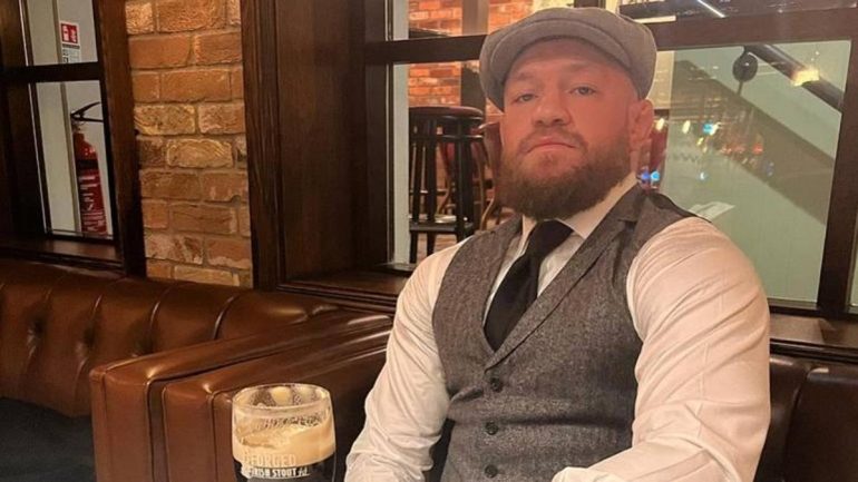 Conor McGregor, Molotov cocktails against his pub in Dublin