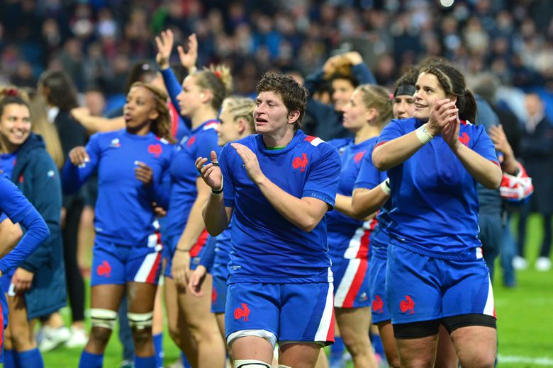 On November 20, Audrey Forlani and teammates held a lap-off honor at the Castres after the French 'great victory (29-7) over the New Zealand World Champions.