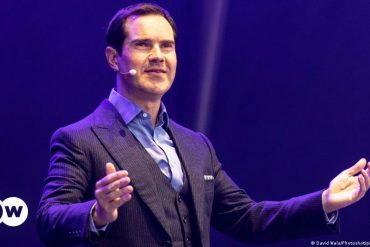 Jimmy Carr, Marketing and the Holocaust |  Europa |  DW
