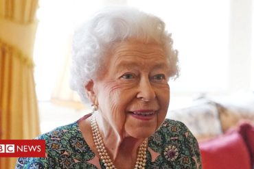 Rainha Elizabeth 2ª, 95 years old, test positive for covid-19