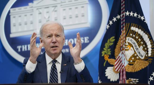Biden warns of Russian cyber-attacks in US