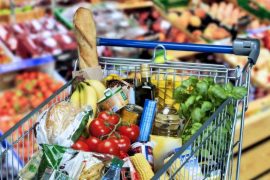 Food labels in the shopping cart?  90% of people see them regularly