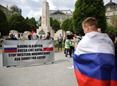Video report on two protests on Saturday - in and out of Russia