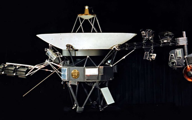 Something strange is happening in Voyager 1