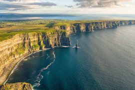 Fantasy, the Railroad with its views and lots of greenery: 5 most amazing places in Ireland, the Emerald Isle