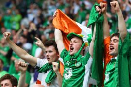 Irische Fans feiern ihr Team bei der Fußball-EM in Frankreich. Foto: EPA