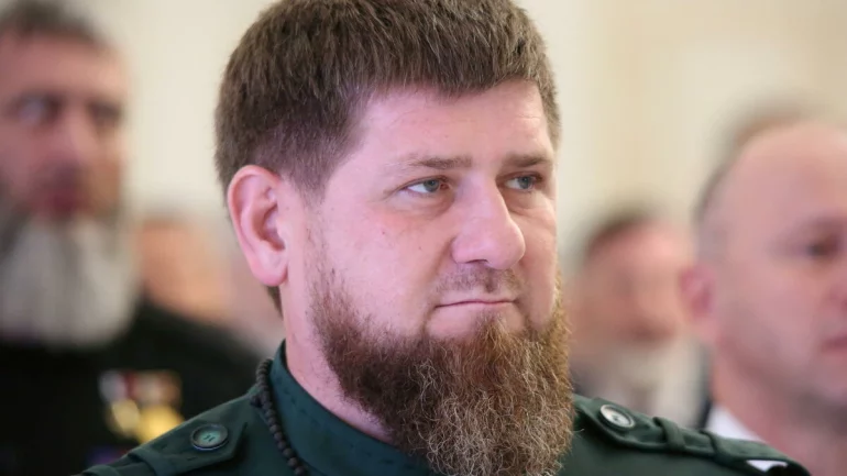 "It is better that you take back your weapons!", Ramzan Kadyrov threatened Poland