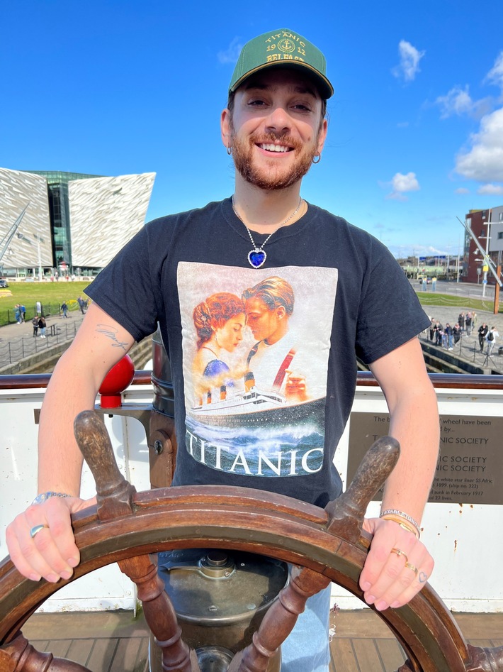 Ricardo Simonetti visits Titanic Belfast / Celebrity's dream come true at birthplace of famous shipwreck