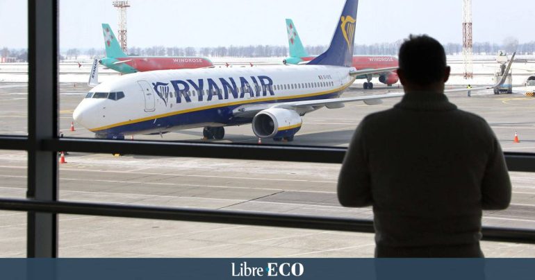 TestAchats urges Ryanair to pay passengers during strike: "This is not by force"