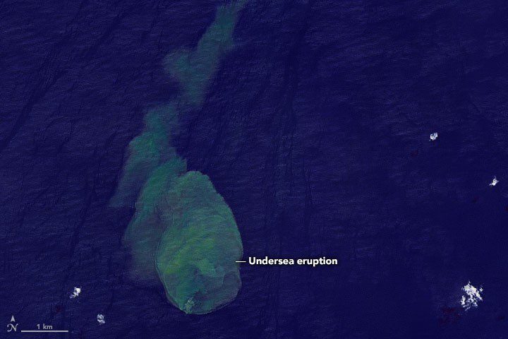 Underwater volcano erupts, famous for its sharks' home (Photo: Revelation / NASA)