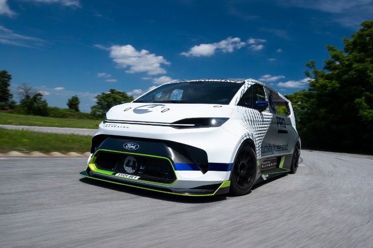 Ford Pro Electric Supervan: 2000 hp, 2 seconds to 100 (+ photo)