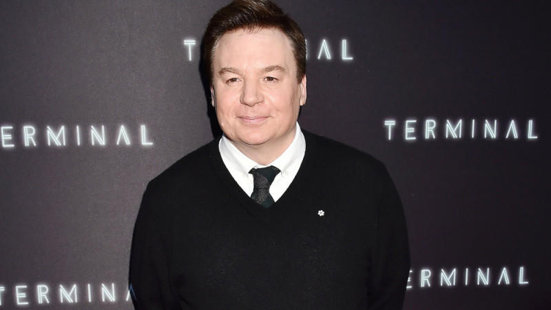 Mike Myers dreams of a 'Shrek' movie a year

