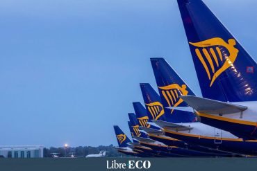 Ryan Air: Belgium-based pilots and cabin crew on strike