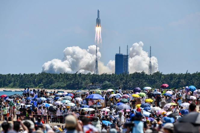The launch of the Long March-5B rocket carrying the second module of the Chinese space station Tiangong into space.  In Wenchang, South China, July 24, 2022