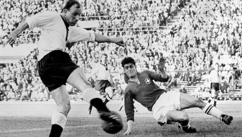 German football legend Uwe Seeler has passed away.  Italy-Germany 4-3 in Mexico 70 in the protagonists