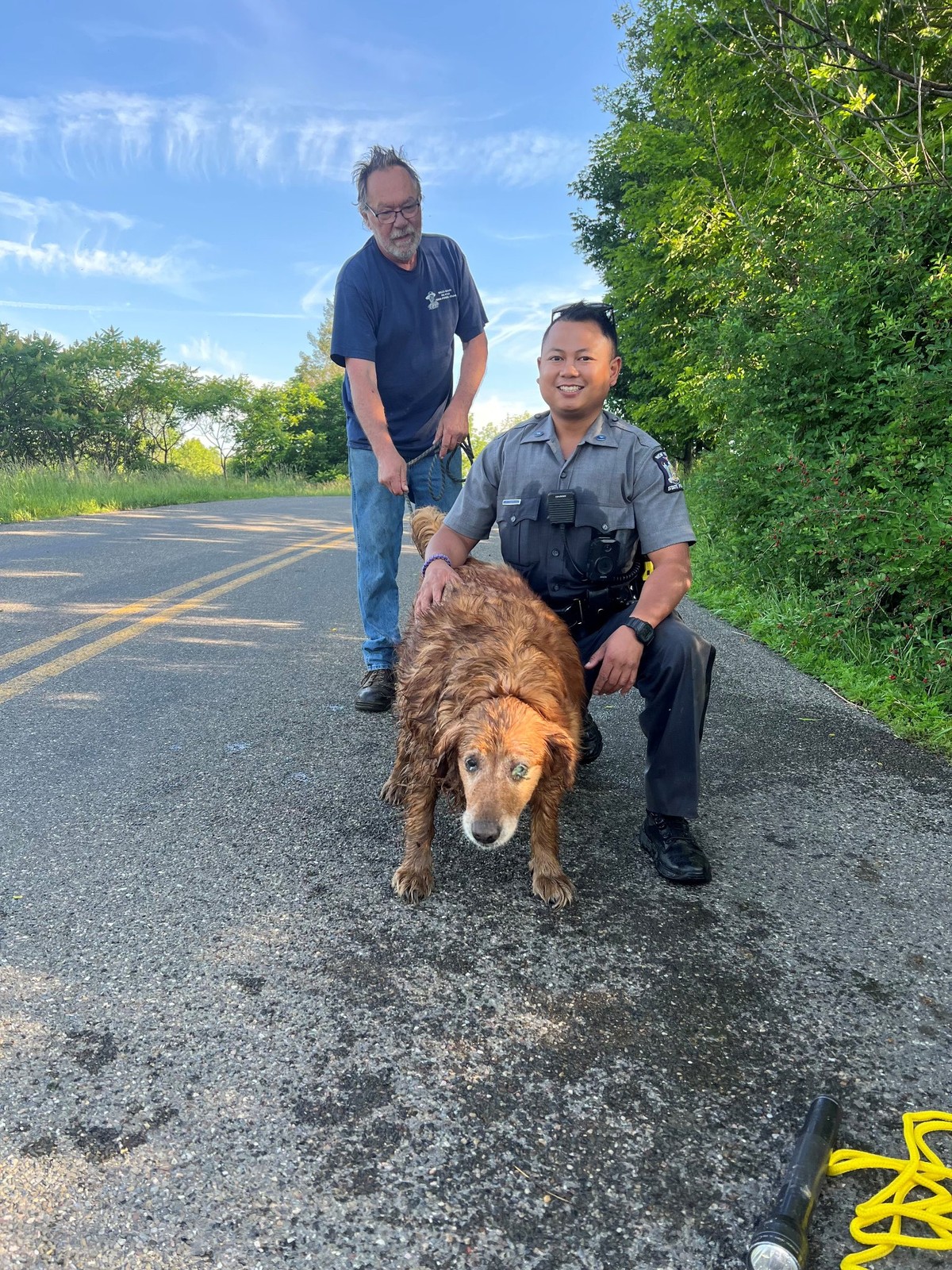  Golden retriever missing for two days rescued by police in sewer pipe |  pets

