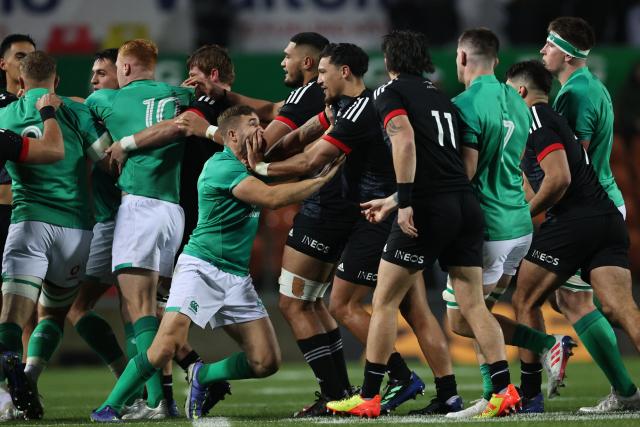 Ireland dominate the Maori All Blacks