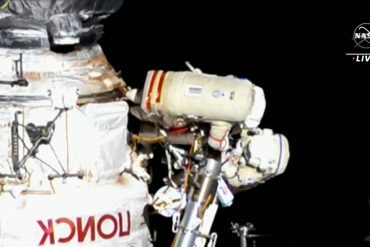 A Russian cosmonaut has made an emergency return to the ISS due to a problem with his space suit