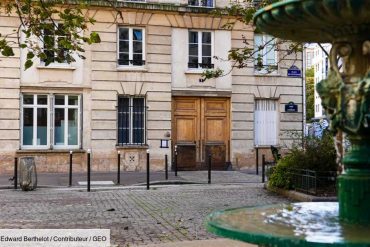 Paris: Netflix takes you on a tour of the filming locations of its cult series