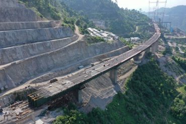 2 bridges will be built with Italian technology;  Earthquake Protection - Marathi News |  Italian technology for two of the 16 bridges coming up on the J&K rail link