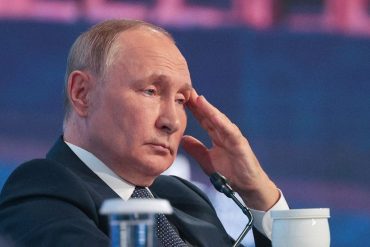 Le président russe Vladimir Poutine participe au Forum économique oriental à Vladivostok, en Russie, le 7 septembre 2022.