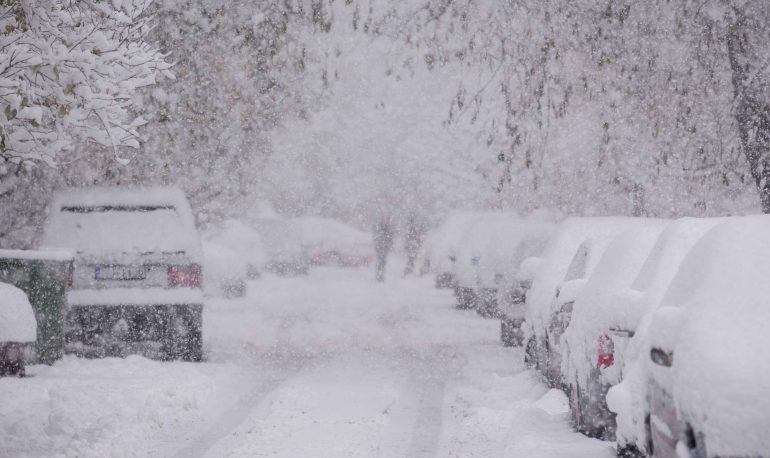 The La Niña phenomenon, which affects the weather in one part of the world, will affect the snowfall this winter
