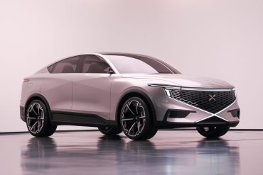 A Moroccan-French car company begins marketing a hydrogen car with very advanced technical features