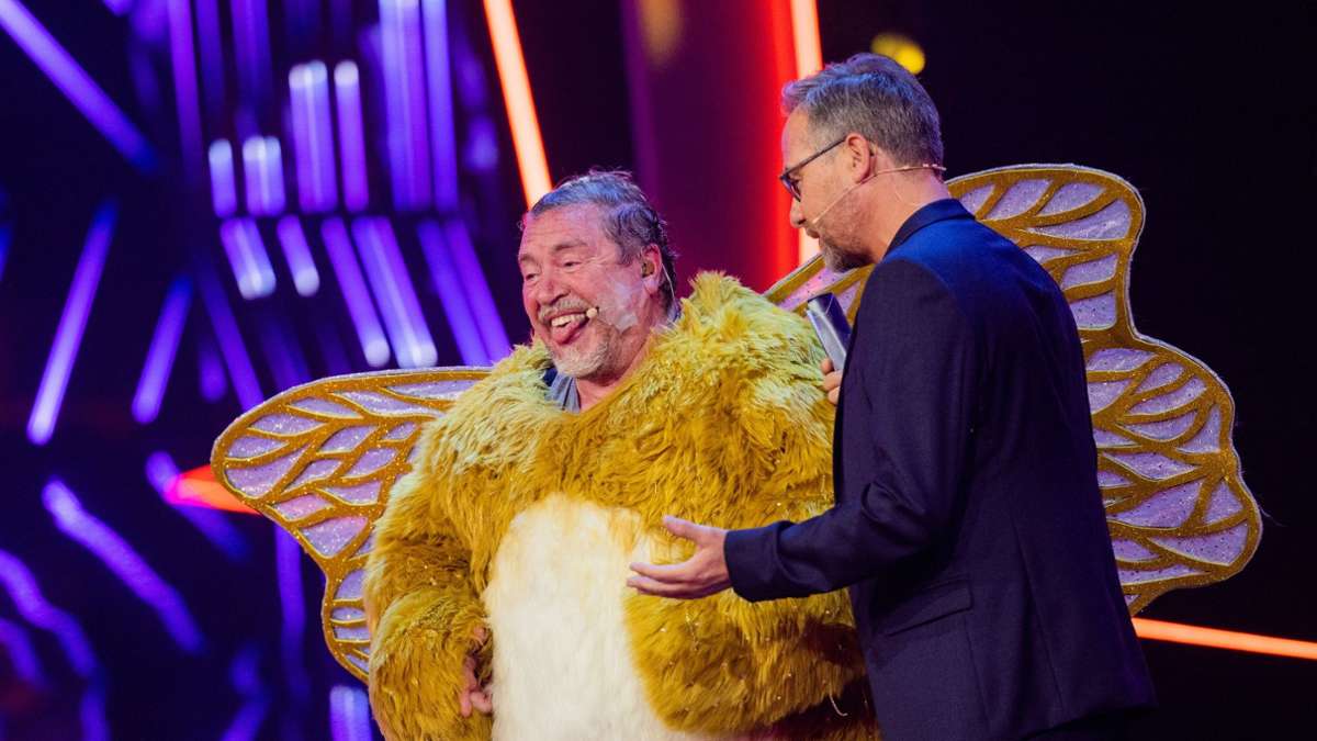 Armin Rohde Revealed as Goldie in Singing Show: Masked Singer - Entertainment

