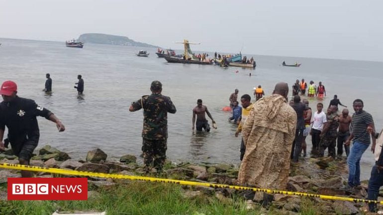 What is known about the plane crash in the lake in Tanzania