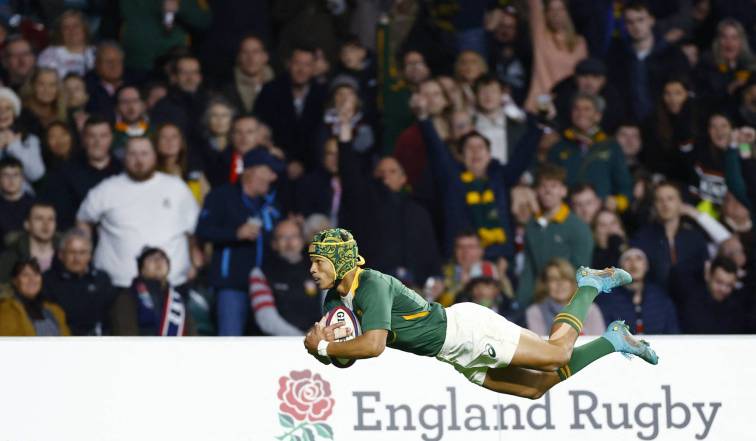 South Africa defeated England at home

