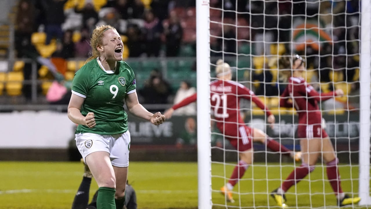  UEFA vs Ireland Women |  Fined €20,000 because they played the wrong song - Soccer

